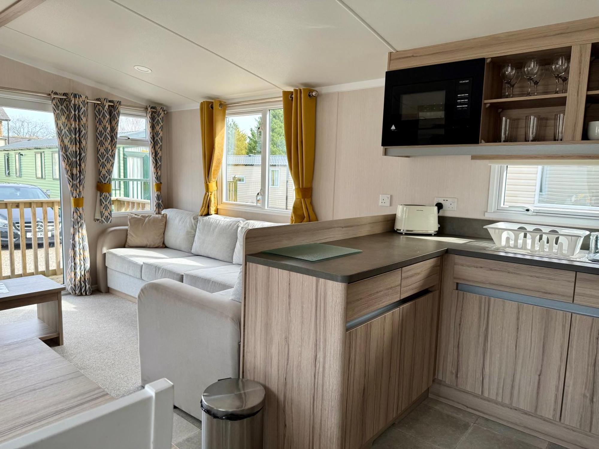 The Fly Van - Beautiful, Luxury Static Caravan Aberlour Exterior photo